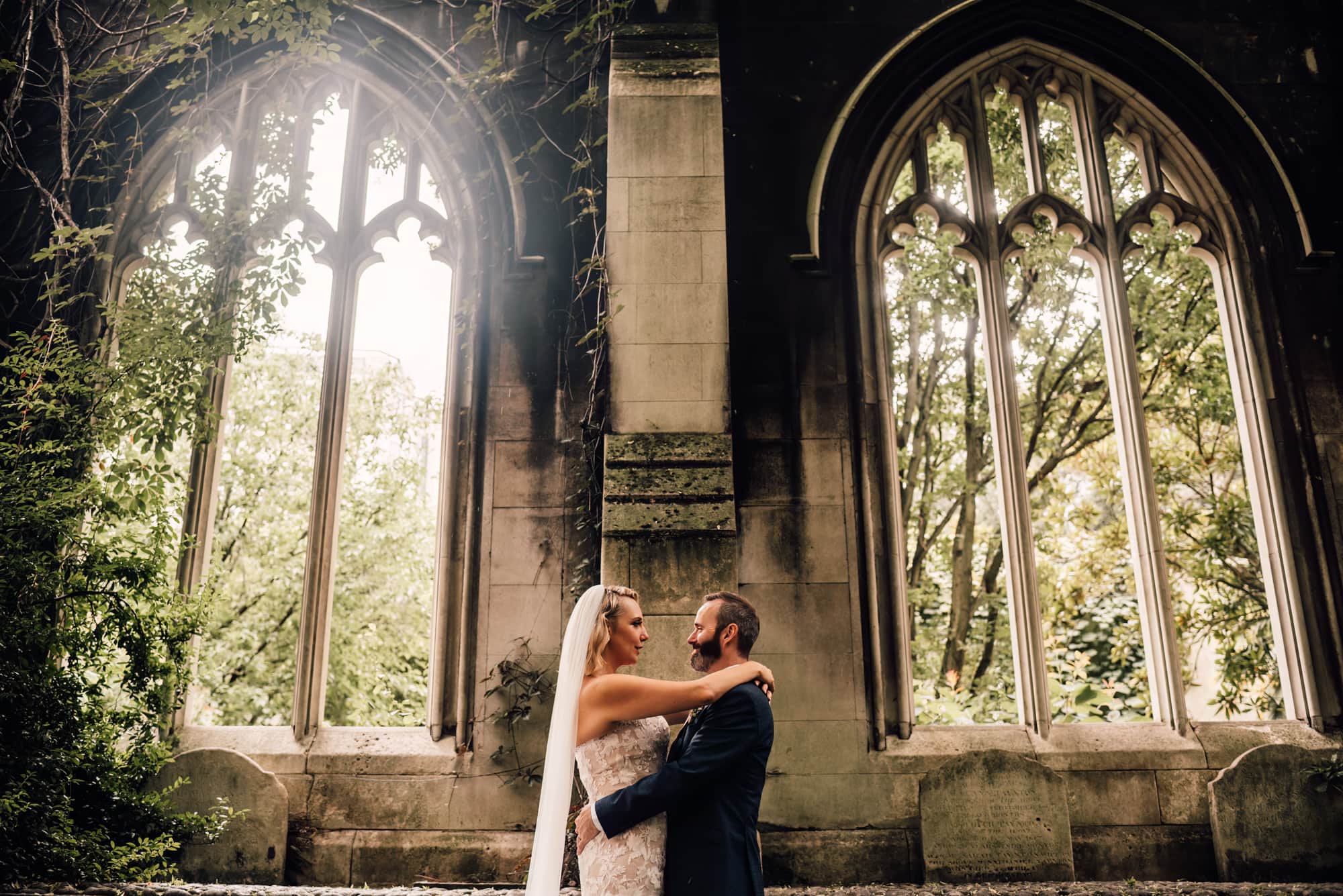 Super Chic London Wedding couple at St Dunstan in East Gardens